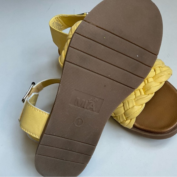 Maurices Girl Mia Yellow Sandals - Picture 5 of 5